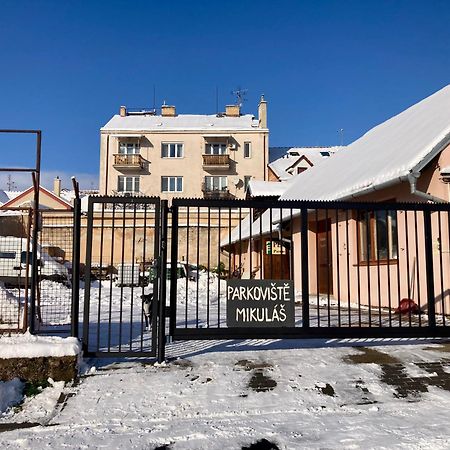 Guesthouse Mikulas Mikulov - Free Parking In The City Center ภายนอก รูปภาพ