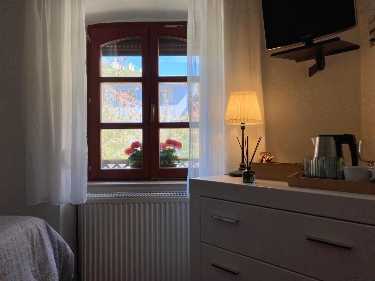 Guesthouse Mikulas Mikulov - Free Parking In The City Center ภายนอก รูปภาพ