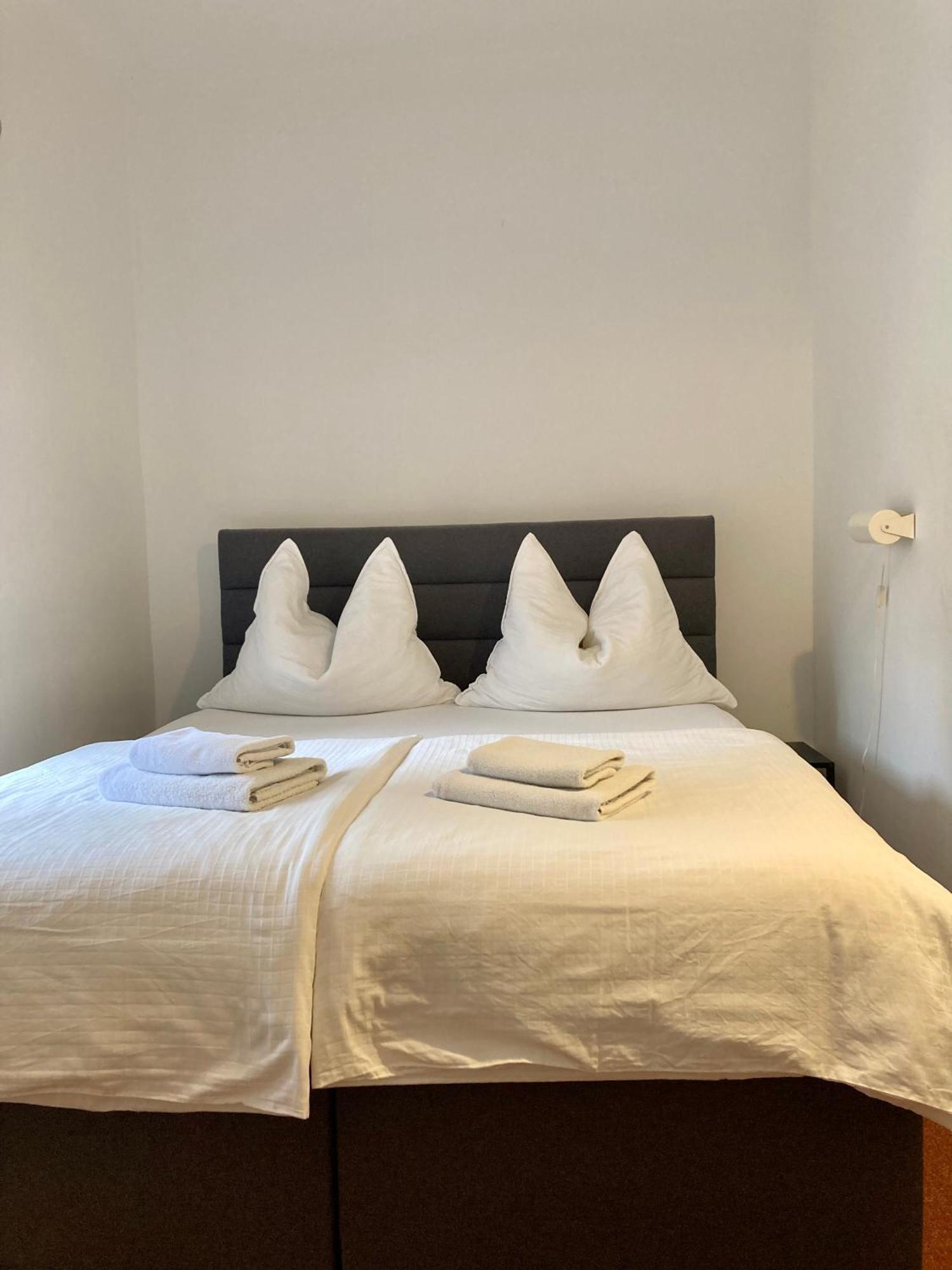 Guesthouse Mikulas Mikulov - Free Parking In The City Center ภายนอก รูปภาพ