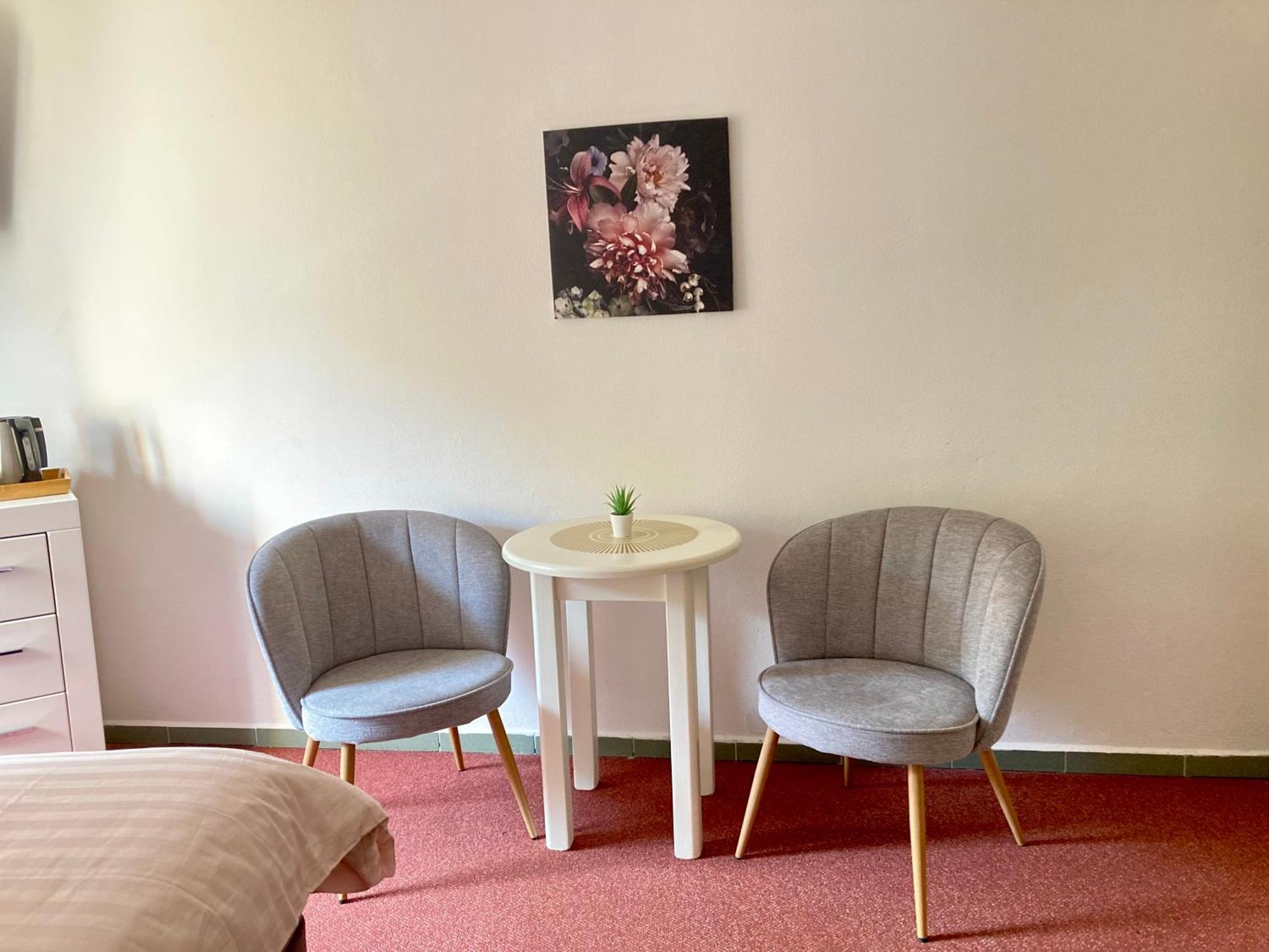 Guesthouse Mikulas Mikulov - Free Parking In The City Center ภายนอก รูปภาพ